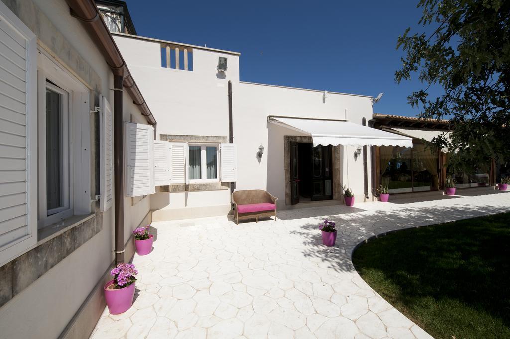 Charme Hotel Villa Principe Fitalia 파뉴사 외부 사진