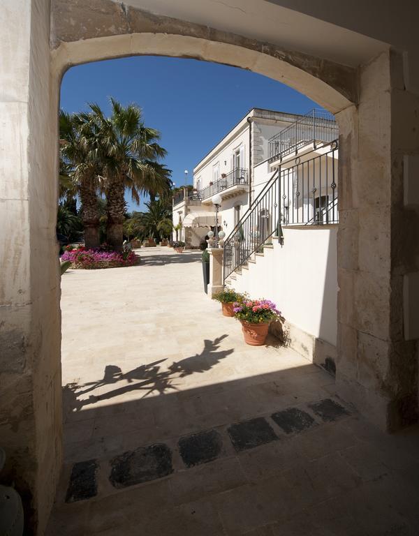 Charme Hotel Villa Principe Fitalia 파뉴사 외부 사진